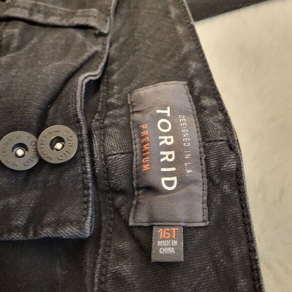 Torrid black factory distressed jeggings - Picture 4 of 10